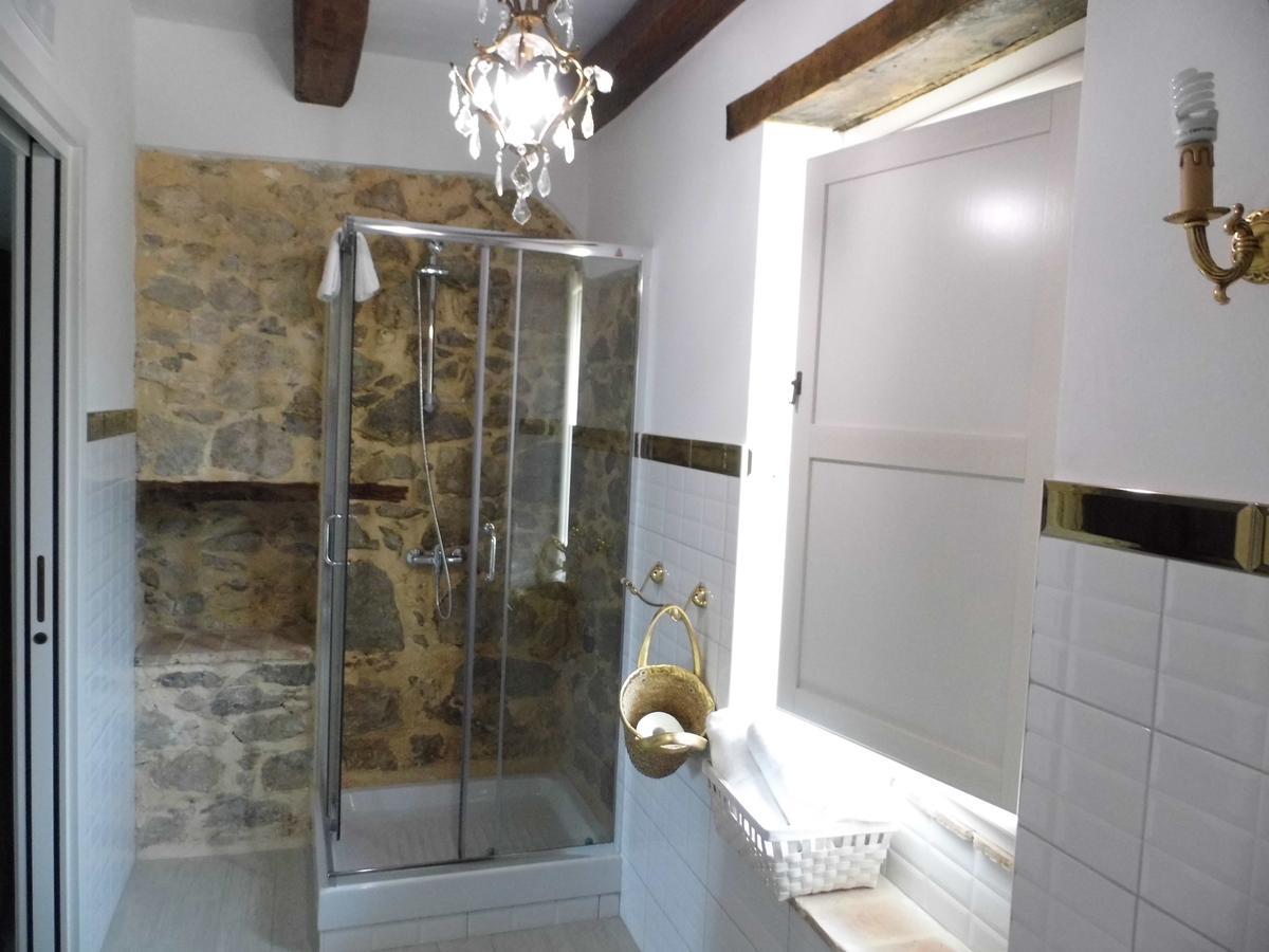 Aia Antica Bed & Breakfast Монте Сан Биаджо Екстериор снимка