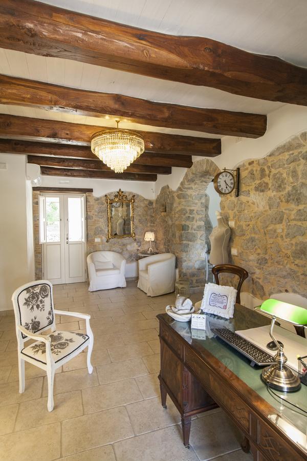 Aia Antica Bed & Breakfast Монте Сан Биаджо Екстериор снимка